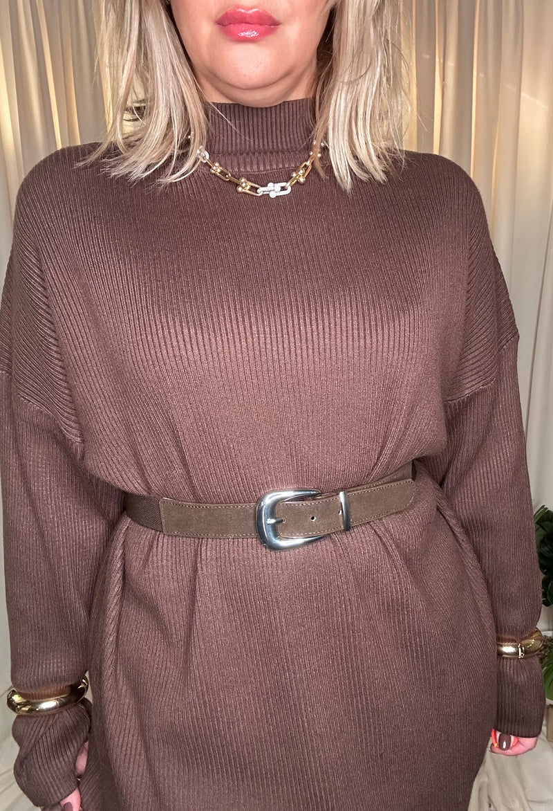 Ensemble Pull et Jupe Longue en Maille