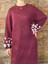 Robe pull longue à broderies