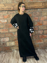 Robe pull longue à broderies