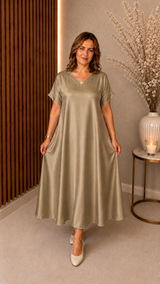 🌟 Robe longue satinée effet soie – Taille unique (jusqu’au 48)