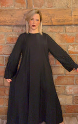 Abaya avec poches latérales & manches perlées