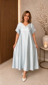 🌟 Robe longue satinée effet soie – Taille unique (jusqu’au 48)
