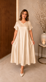 🌟 Robe longue satinée effet soie – Taille unique (jusqu’au 48)