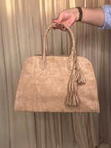 Sac à main en daim avec pampilles élégantes