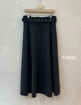 Jupe midi en suédine avec ceinture assortie