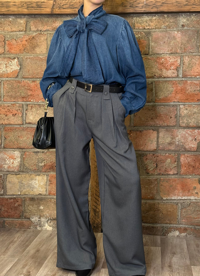 Pantalon large gris à pinces