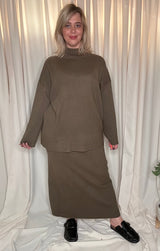 Ensemble Pull et Jupe Longue en Maille