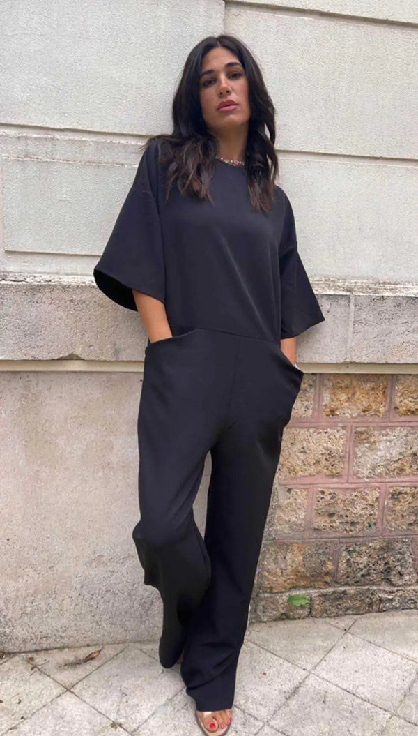 Combinaison Minimaliste Noire à Jambes Larges