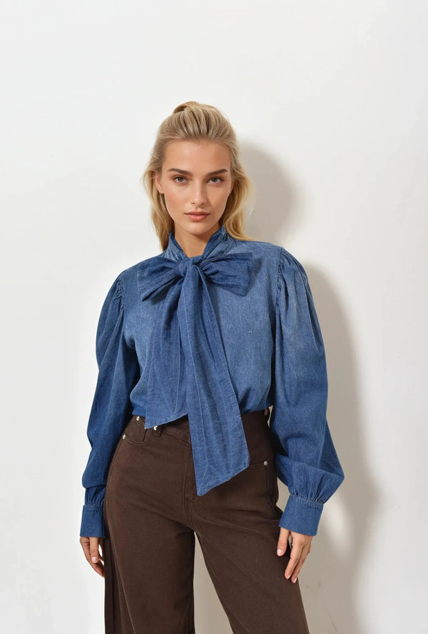 Chemisier en denim avec nœud lavallière