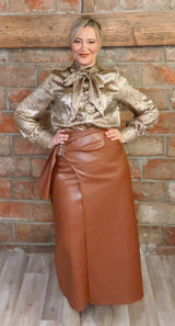 Jupe Portefeuille Simili Cuir – Chic & Moderne