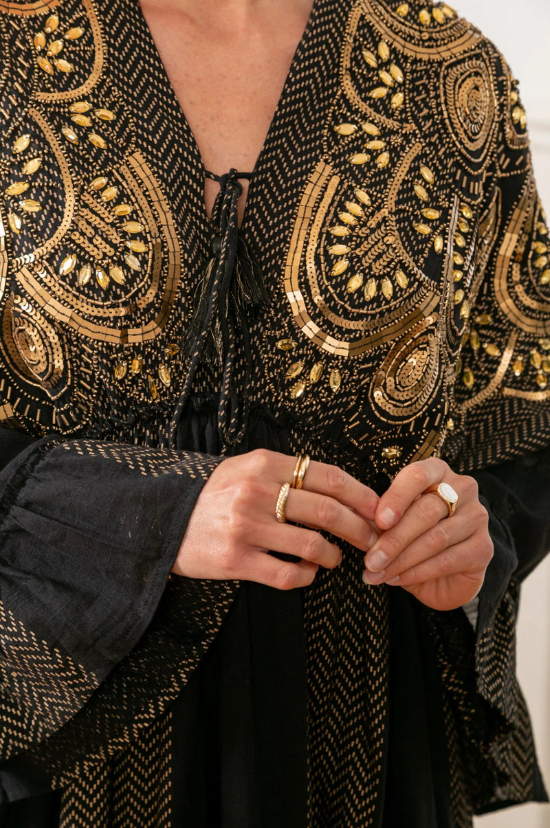 Robe Gold Noire