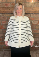 Gilet Rayé à Boutons Dorés