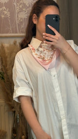 ✨ Chemise oversize + foulard – Look chic effortless