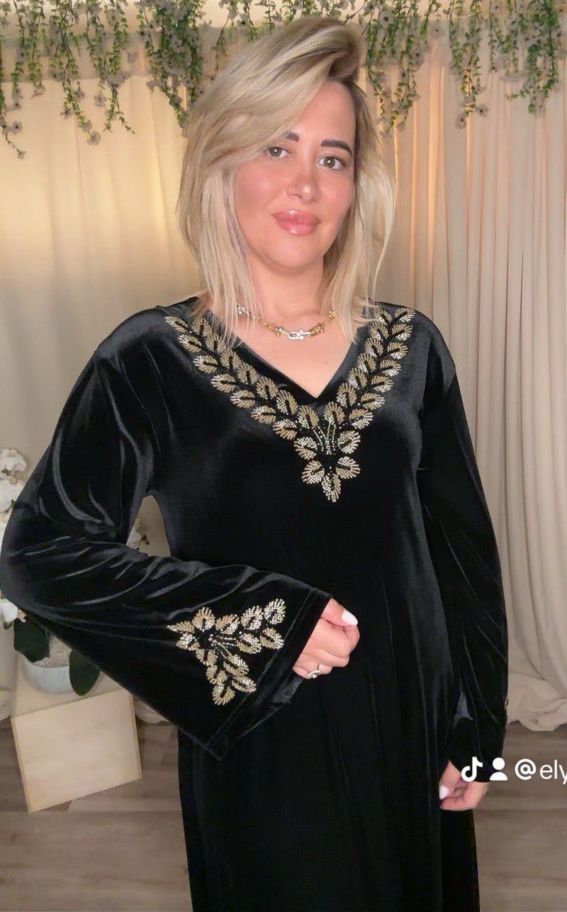 🖤 Robe Orientale en Velours Noir – Élégance Dorée