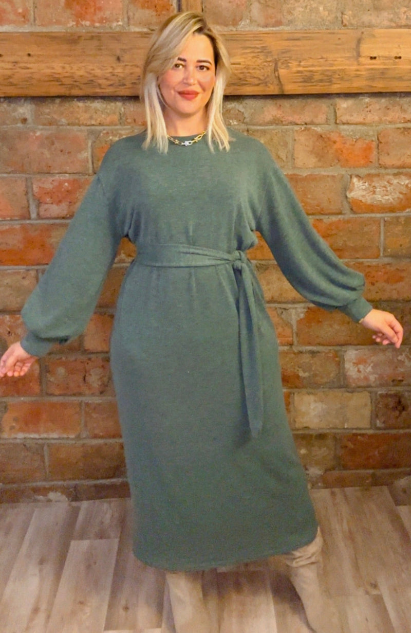 Robe longue en maille fine avec ceinture – Taille unique