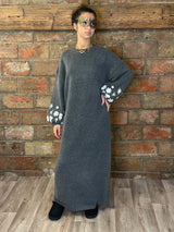 Robe pull longue à broderies