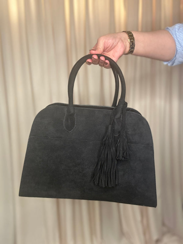 Sac à main en daim avec pampilles élégantes