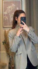 ✨ Veste blazer col structuré – Élégance minimaliste