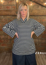 Haut Marin Rayé à Col V