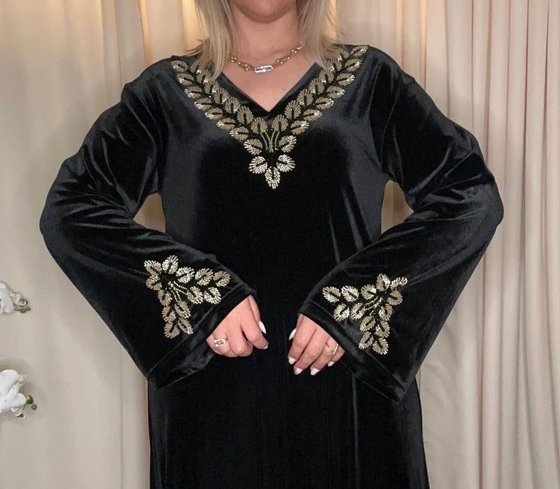 🖤 Robe Orientale en Velours Noir – Élégance Dorée