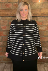 Gilet Rayé à Boutons Dorés