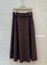 Jupe midi en suédine avec ceinture assortie