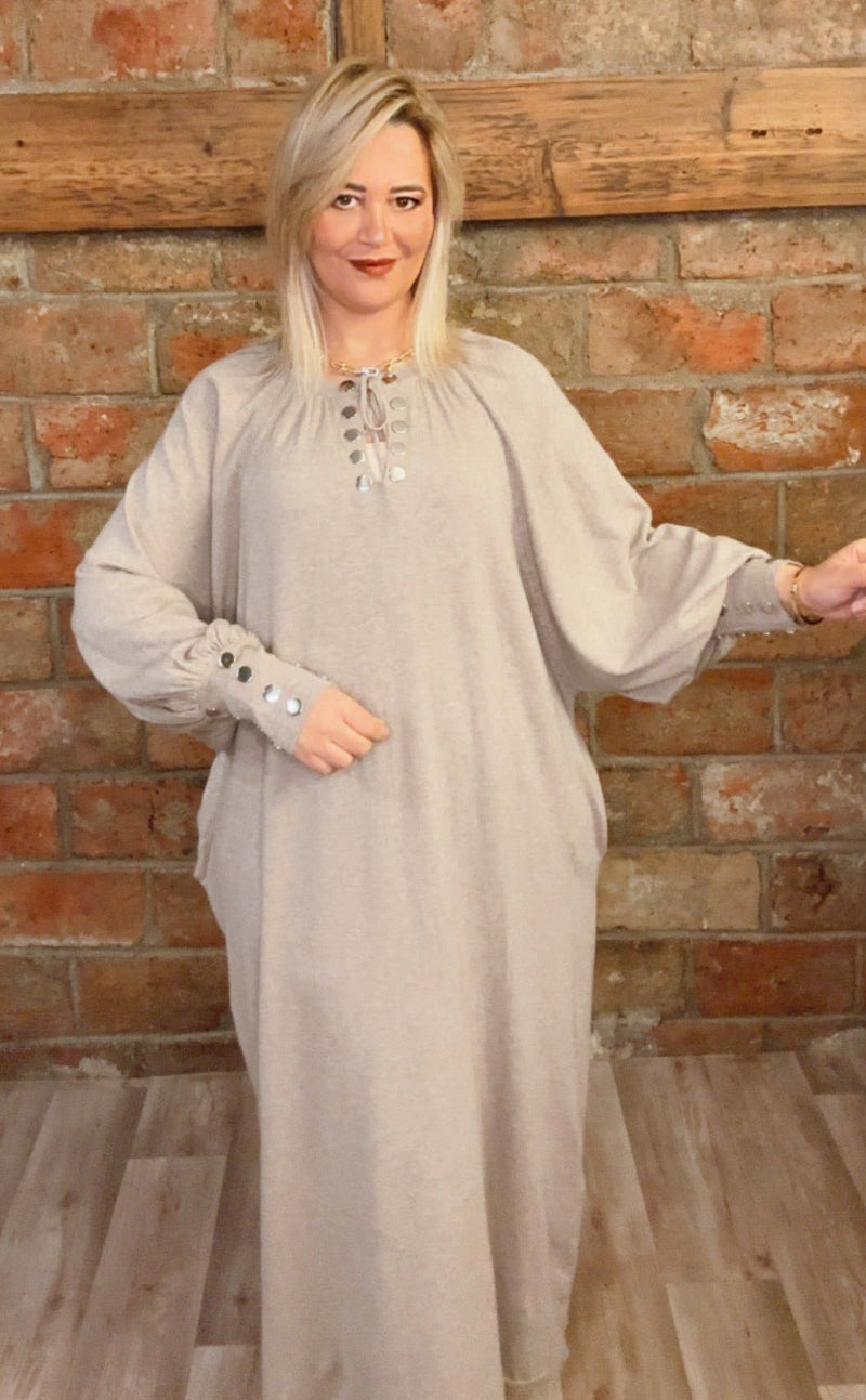 Robe longue cloutée à la main – Taille unique