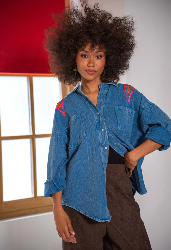 Chemise oversize en coton brodée sequins floraux - bleu