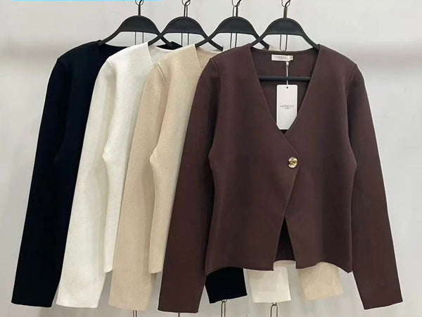 Gilet chic à bouton doré 