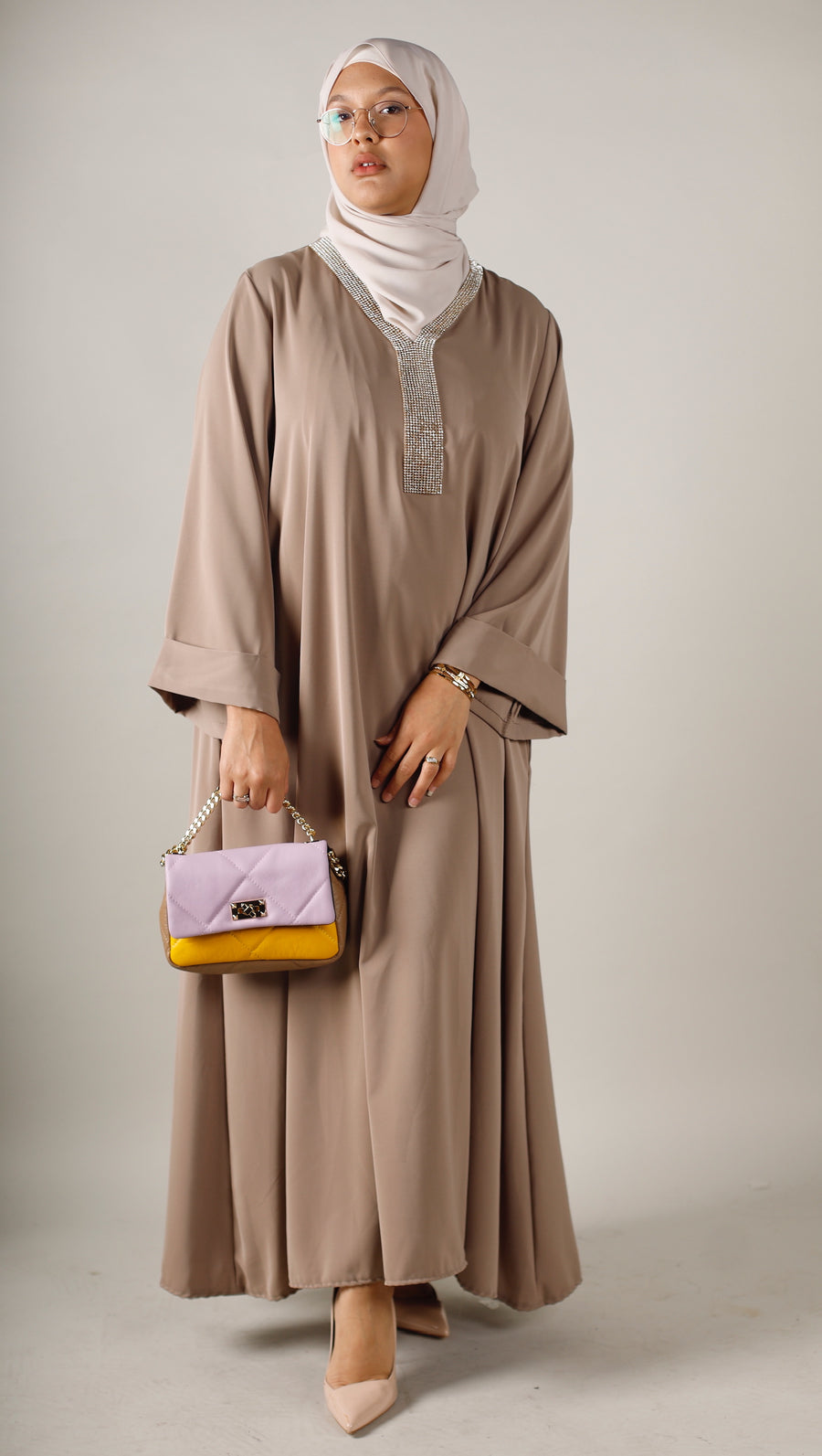 Abaya Amira